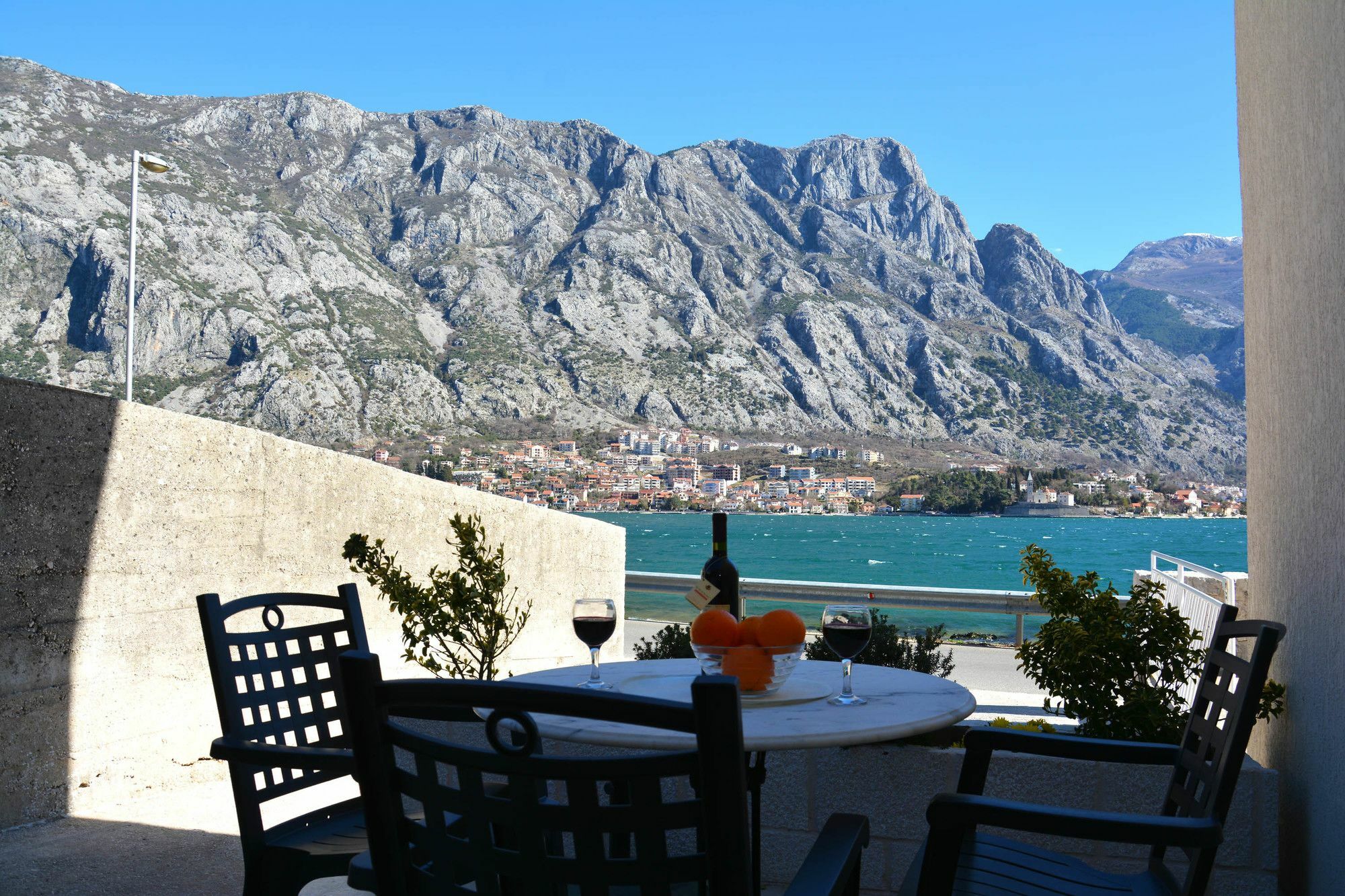 Apartments Tre Sorelle Kotor Bagian luar foto